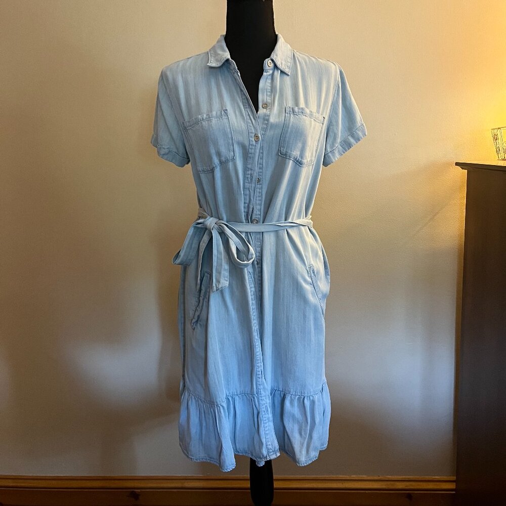 Light Denim Short Sleeve Tie Waist Mini Dress with Pockets
